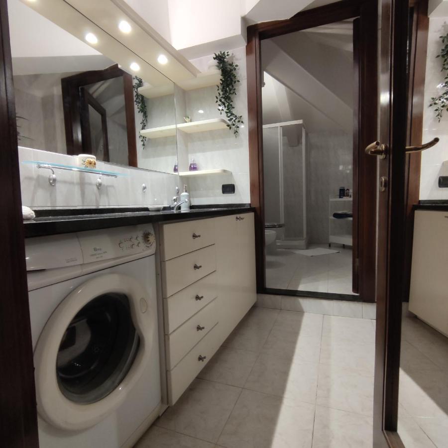 Loft Mansardato Monza Luaran gambar