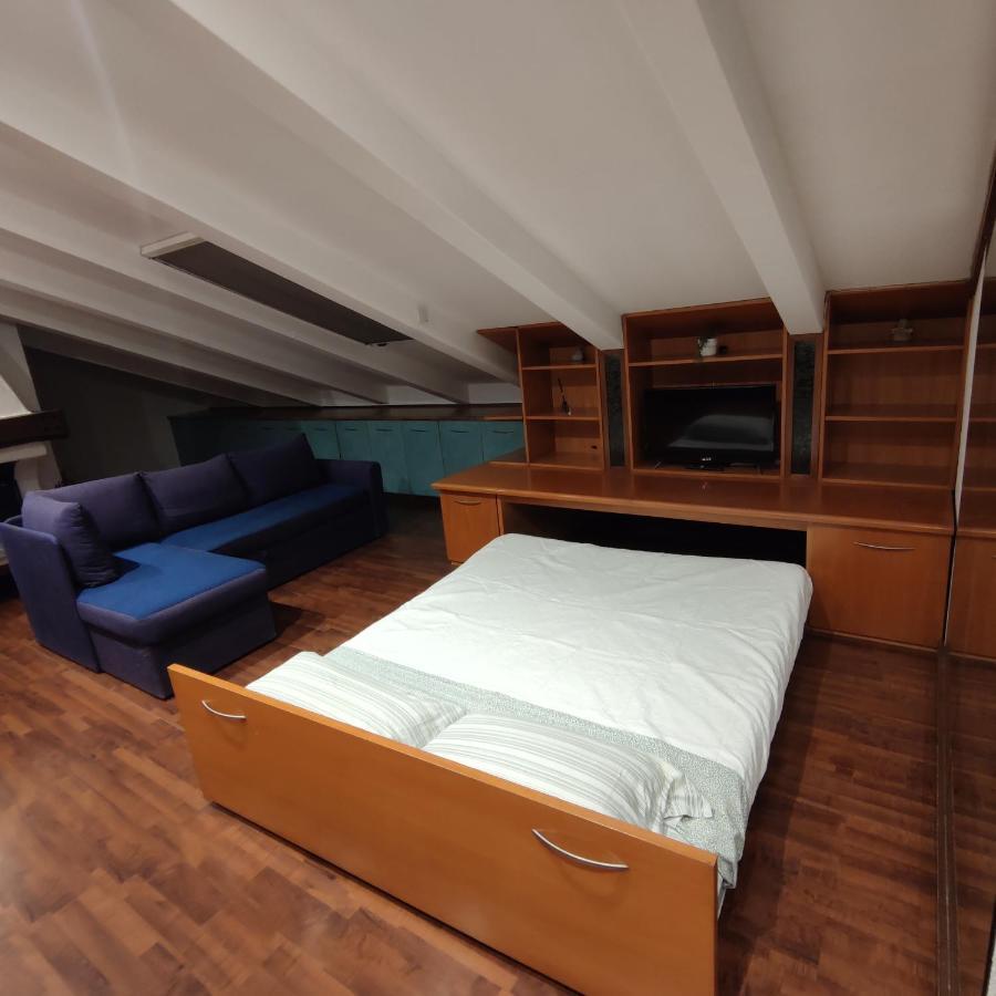 Loft Mansardato Monza Luaran gambar