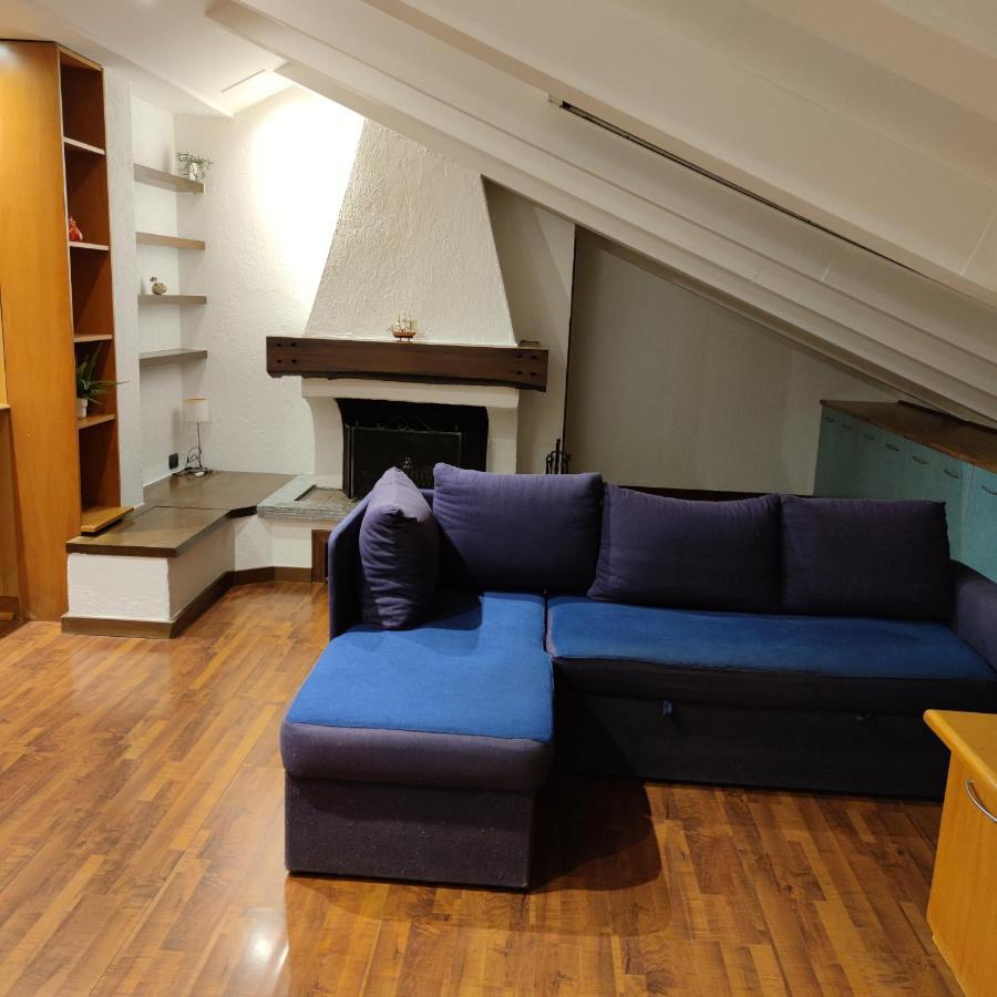 Loft Mansardato Monza Luaran gambar